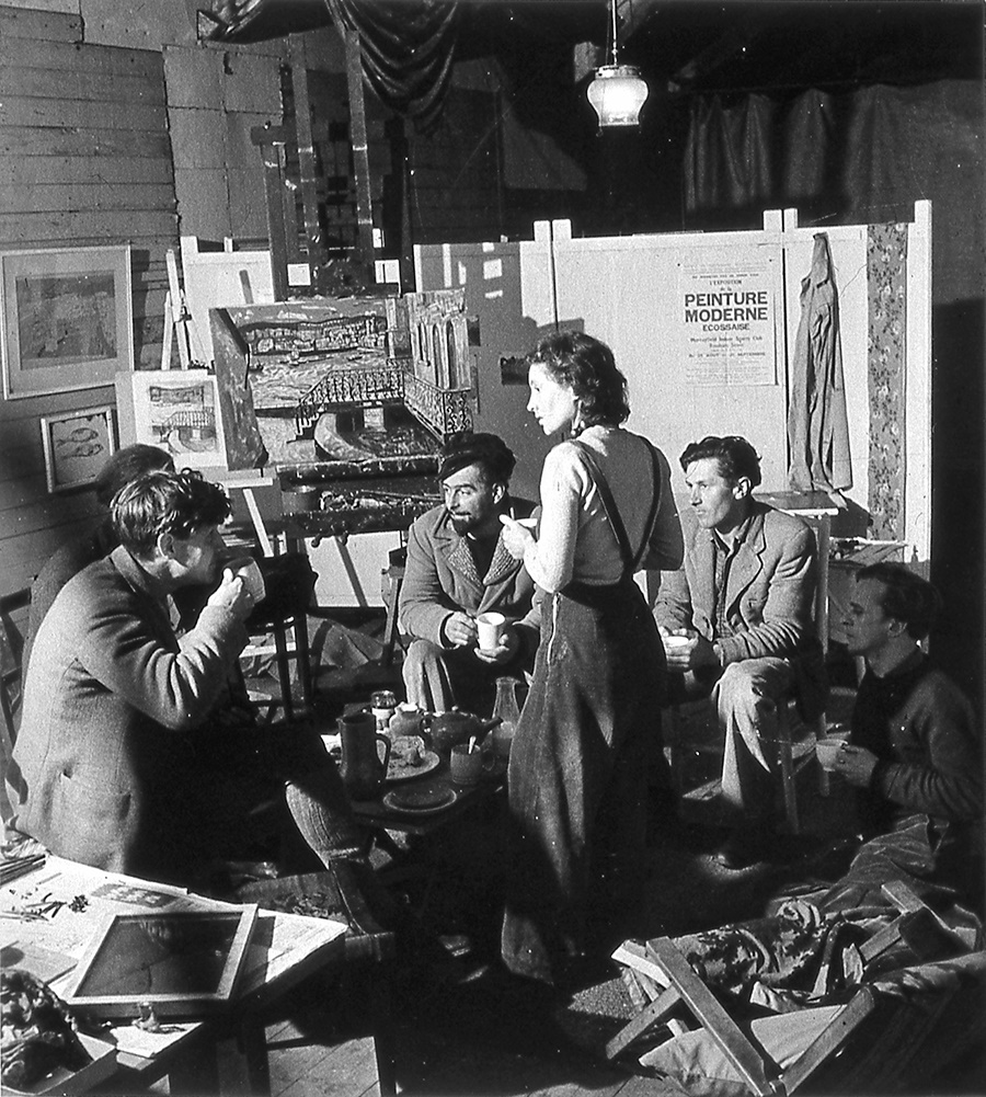 A Meeting of the Crypt Group in 1947 - Image Central Office of Information, courtesy of Wilhelmina Barns-Graham Trust